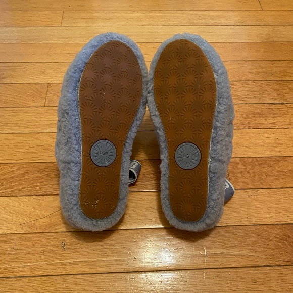 Ugg Fluff Yeah Slides - Picture 4 of 4
